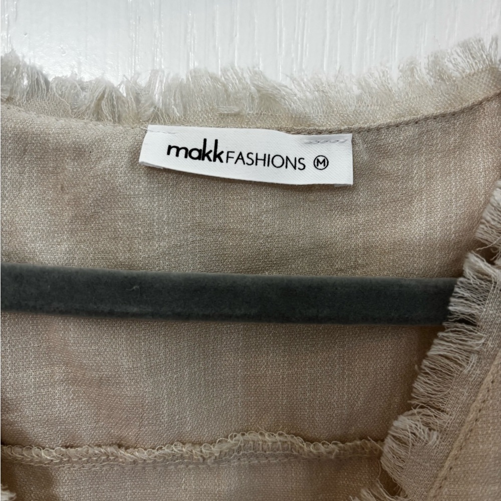 Women's MAKK Fashions Medium Wrap Style Top - Picture 4 of 4